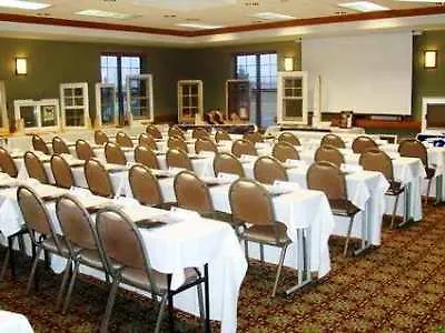 Hampton & Chicago/aurora Hotel 3*