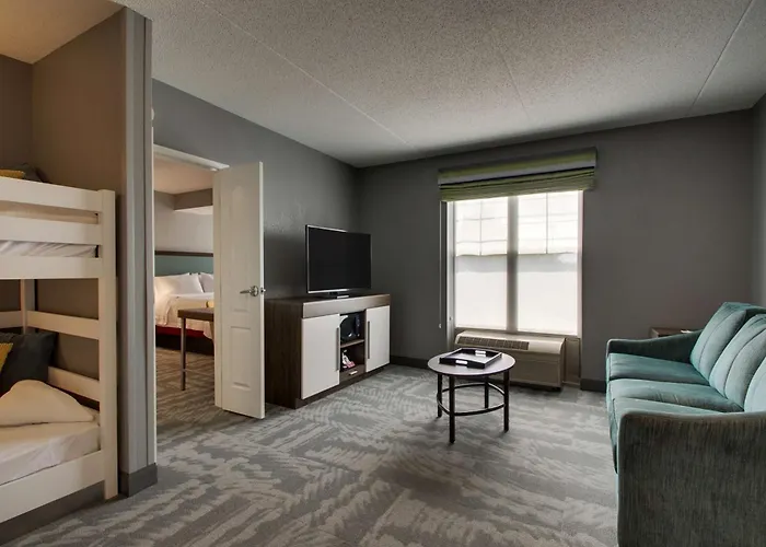 Hampton & Chicago/aurora Hotel