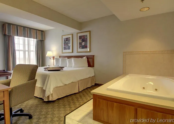 Hotel Hampton & Chicago/aurora 3*