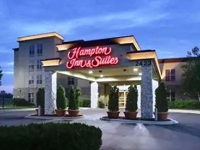 Hampton & Chicago/aurora Aurora